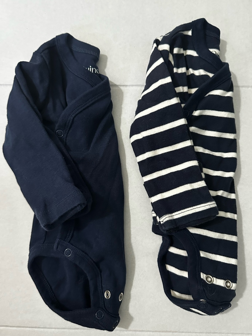QUINCE Bundle of 2 100% Organic Cotton Kimono Baby Bodysuits 3-6M
